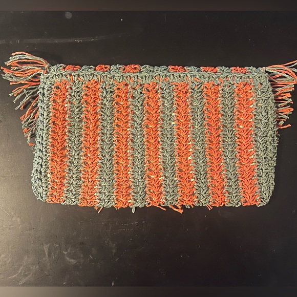 NWT Universal Thread Raffia Clutch bag - Picture 2 of 5
